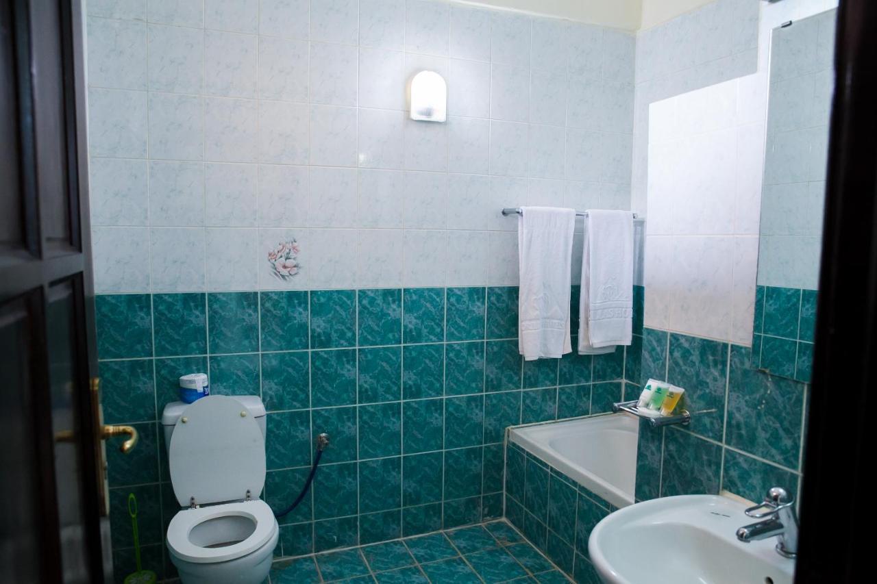 Gorillas City Centre Hotel Kigali Extérieur photo