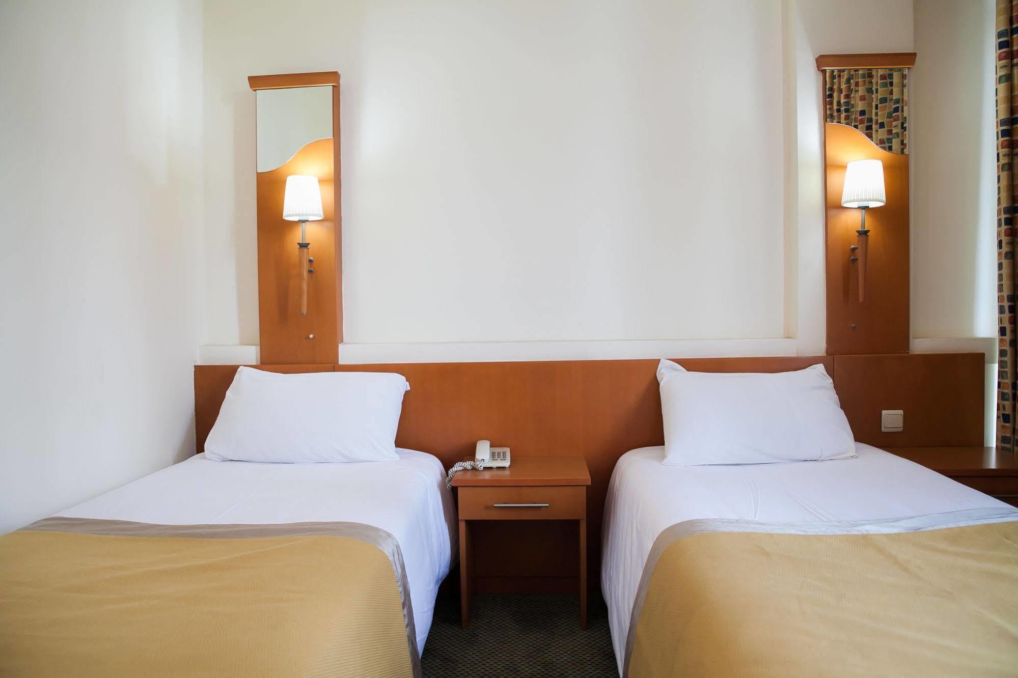 Gorillas City Centre Hotel Kigali Extérieur photo